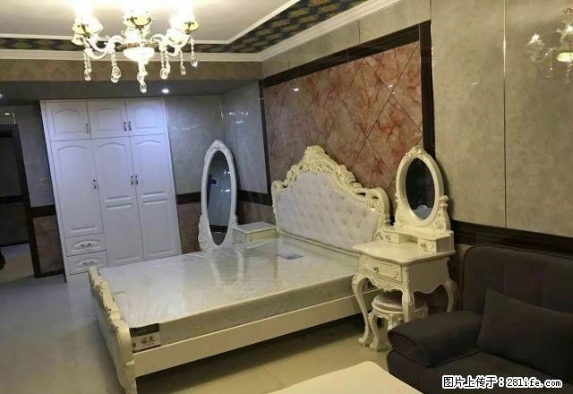老余杭专做，多套两室，三室可选，家具家电齐全，看房方便随时约 - 房屋出租 - 房屋租售 - 杭州分类信息 - 杭州28生活网 hz.28life.net