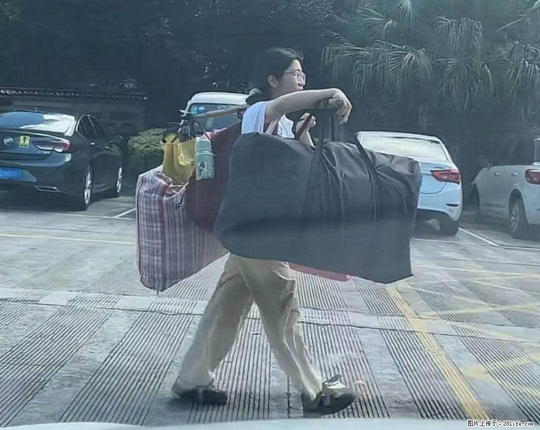 全网追的“扁担女孩”，找了一份暑假工，时薪12元 - 杭州生活资讯 - 杭州28生活网 hz.28life.net